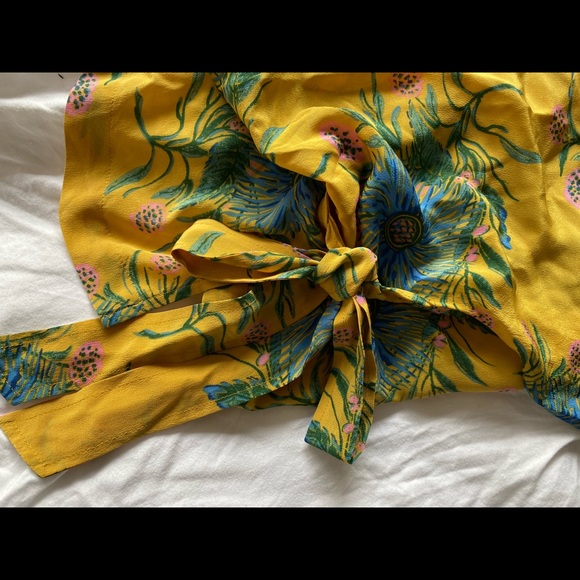 Madewell Silk Side-Tie Wrap Top in Painted Bloom - Picture 4 of 6